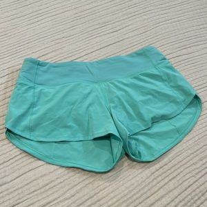 Lululemon speed short in teal/seafoam • size 4